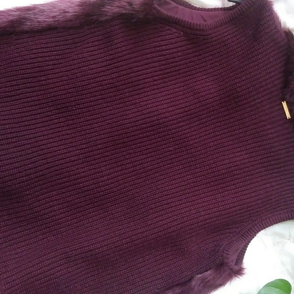 🆕 MICHAEL KORS | Sweater, Faux Fur Vest - Picture 3 of 8